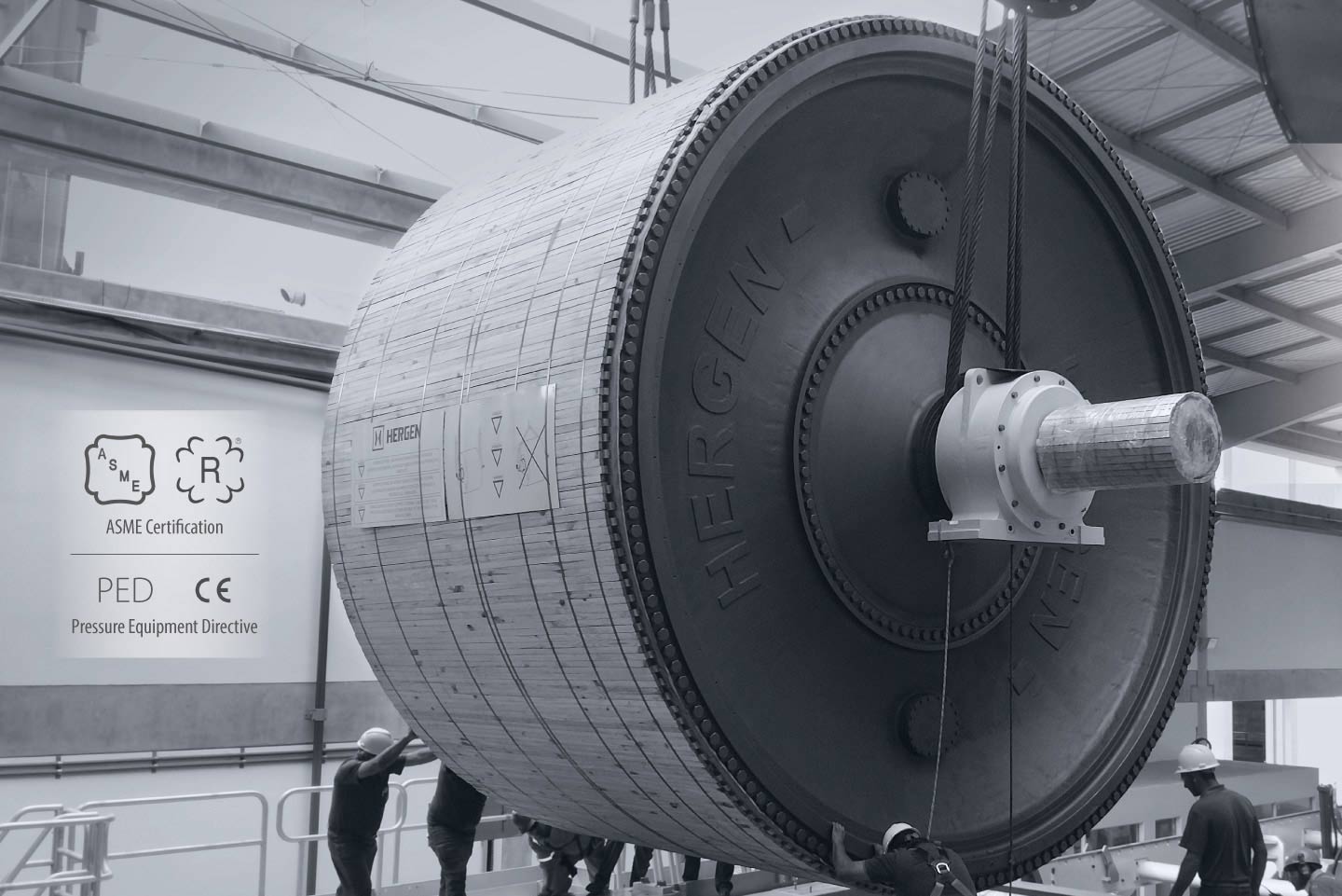 Our Yankee Dryers manufacturing line presents the capability to produce cylinders with diameters up to 7.320 mm (24 ft) and face length up to 6,500 mm.